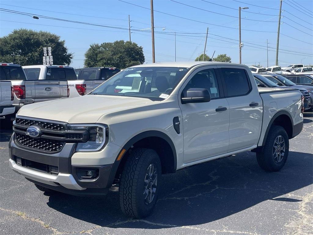 new 2025 Ford Ranger car, priced at $36,995