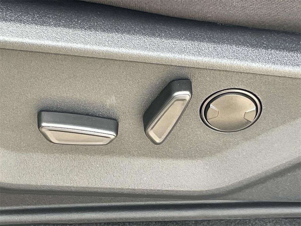 new 2025 Ford F-150 car, priced at $55,995