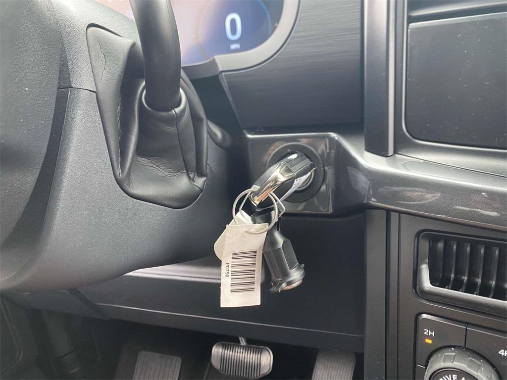 new 2024 Ford F-150 car, priced at $43,995