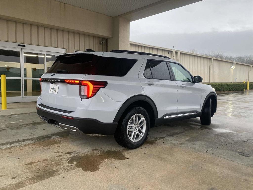 new 2025 Ford Explorer car, priced at $34,244