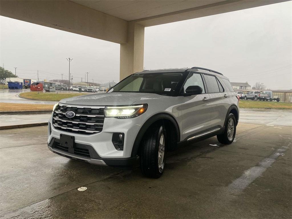 new 2025 Ford Explorer car, priced at $34,244