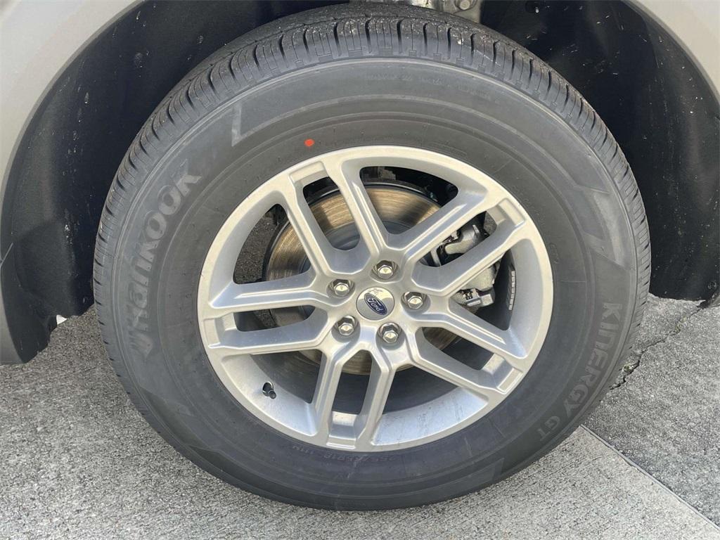 new 2025 Ford Explorer car, priced at $35,013