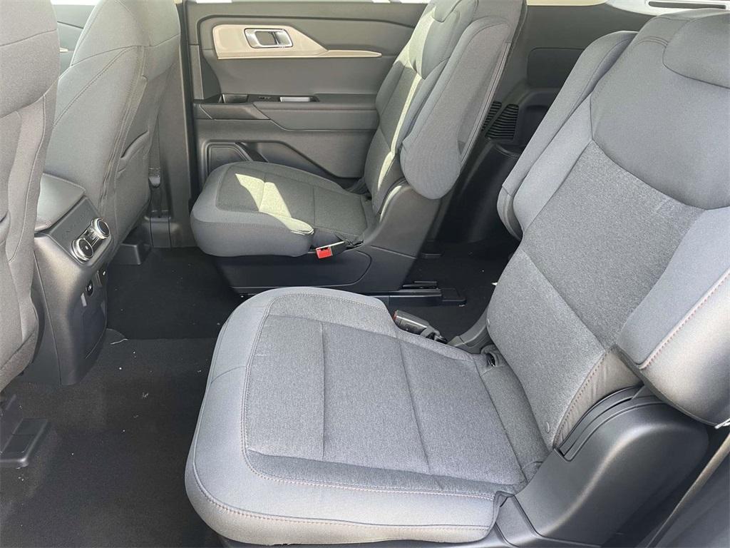 new 2025 Ford Explorer car, priced at $35,013