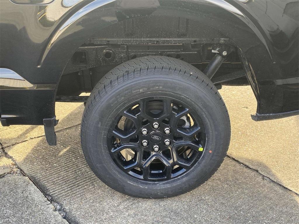 new 2025 Ford F-150 car, priced at $39,194