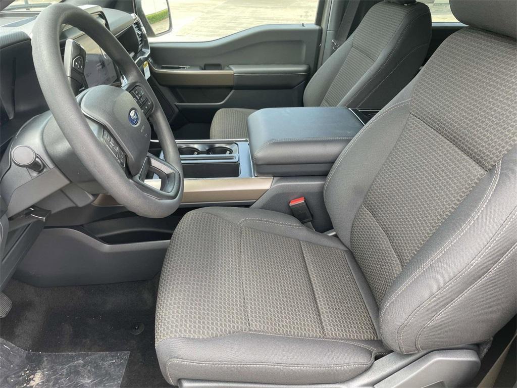 new 2025 Ford F-150 car, priced at $53,073