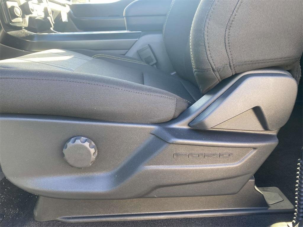 new 2025 Ford F-150 car, priced at $39,490