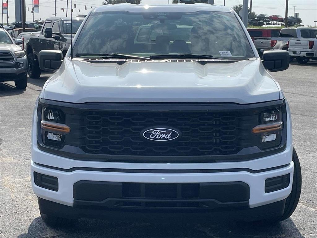 new 2025 Ford F-150 car, priced at $39,490