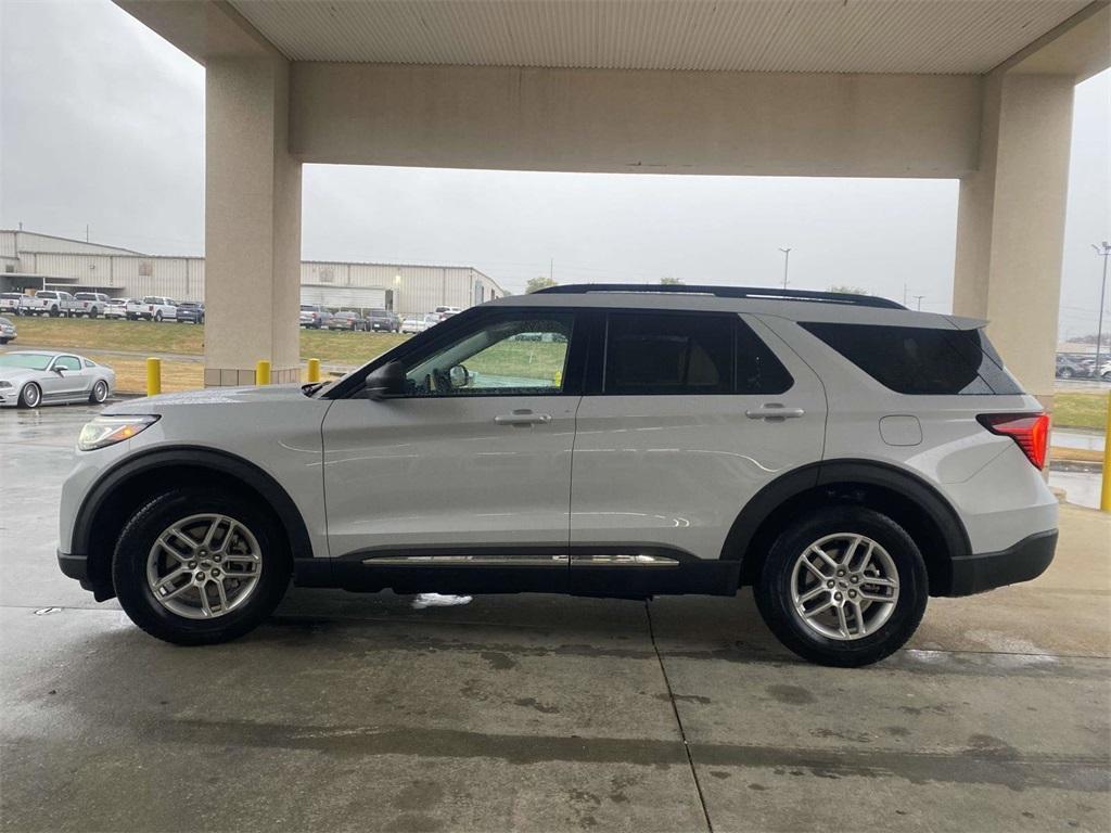 new 2025 Ford Explorer car, priced at $35,013