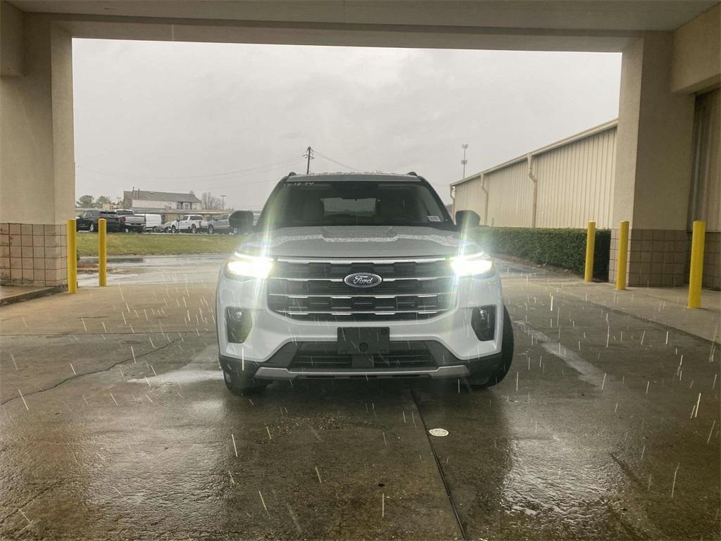 new 2025 Ford Explorer car, priced at $35,013