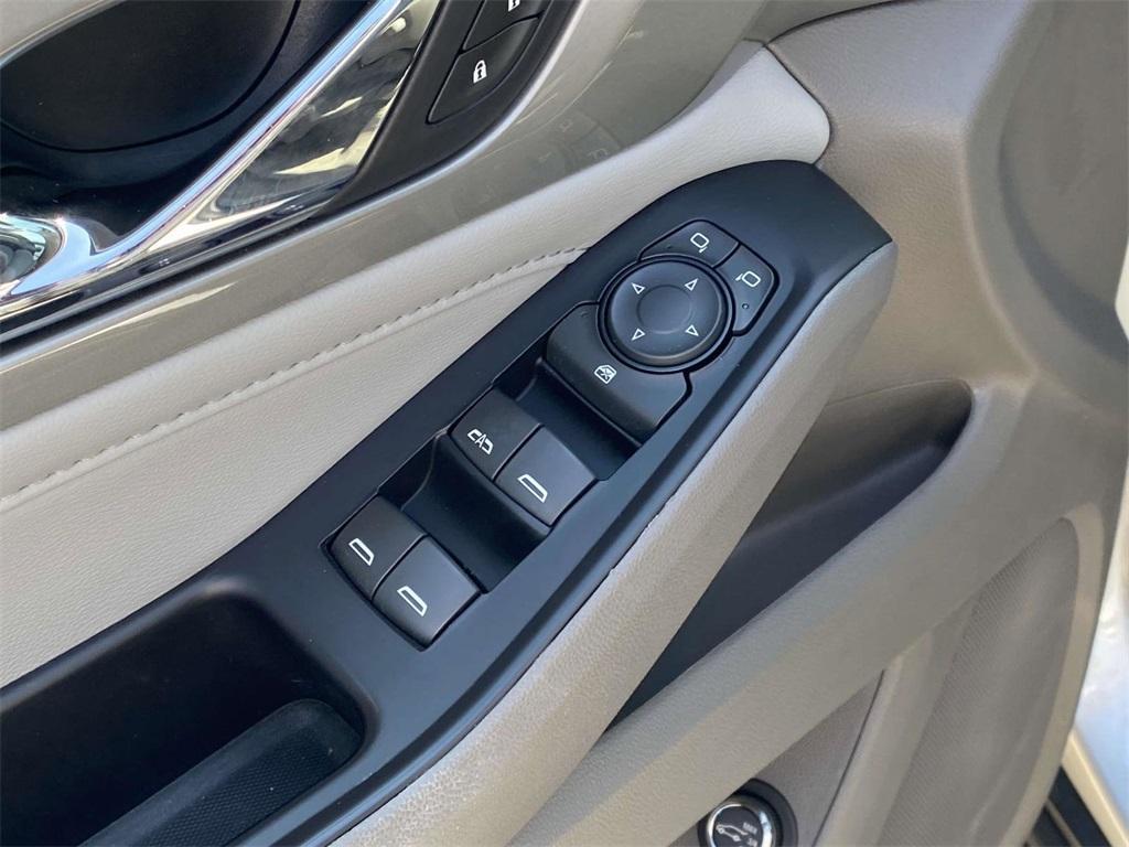 used 2020 Chevrolet Traverse car, priced at $20,455