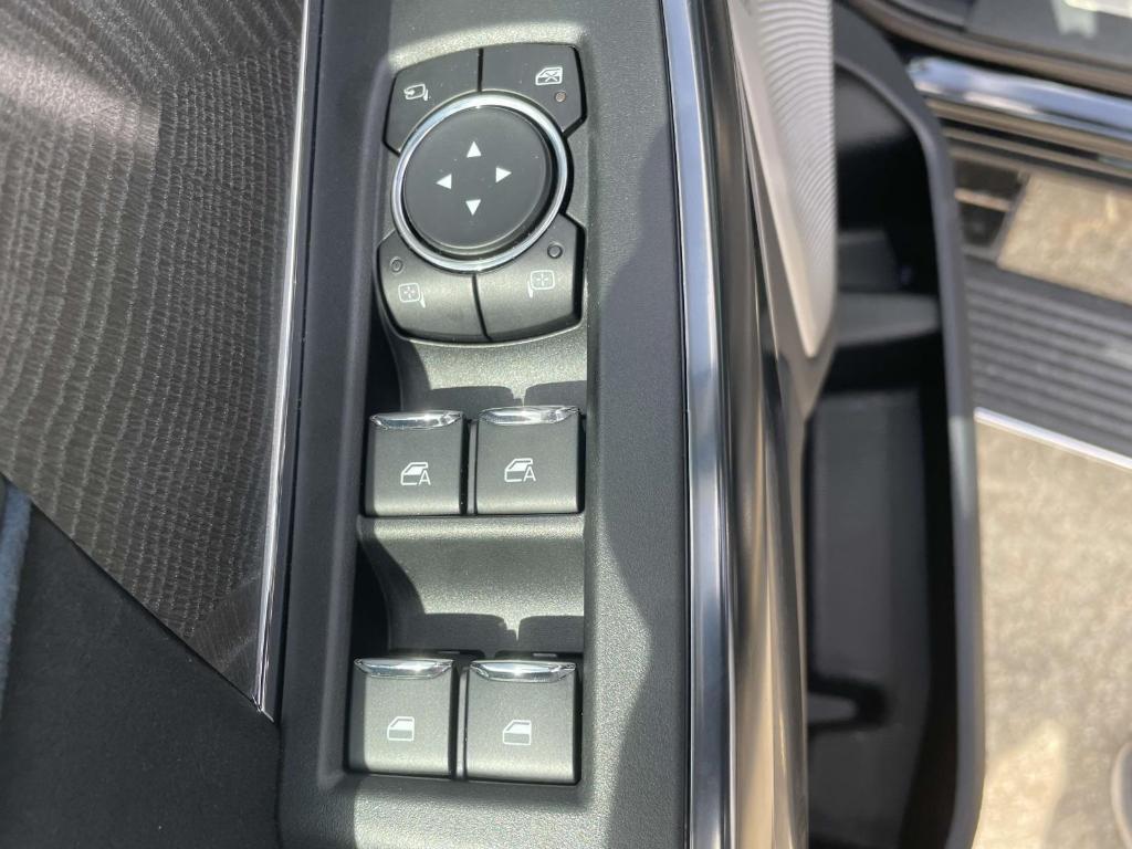 new 2025 Ford F-250 car, priced at $88,568