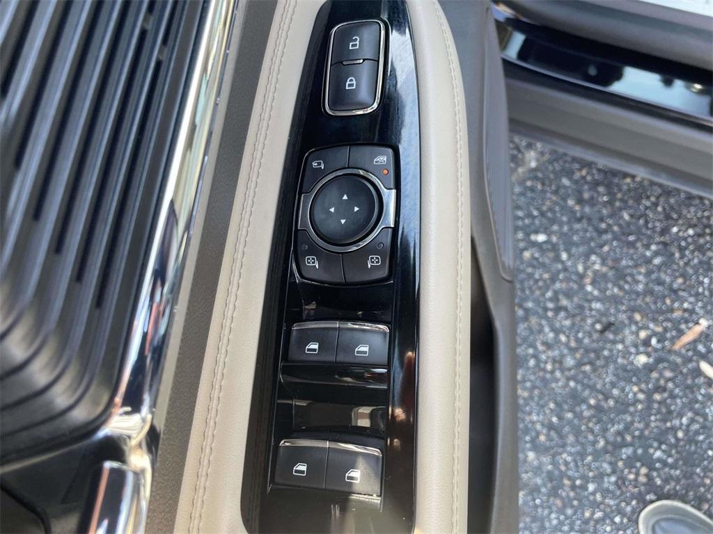 used 2021 Lincoln Corsair car, priced at $25,553