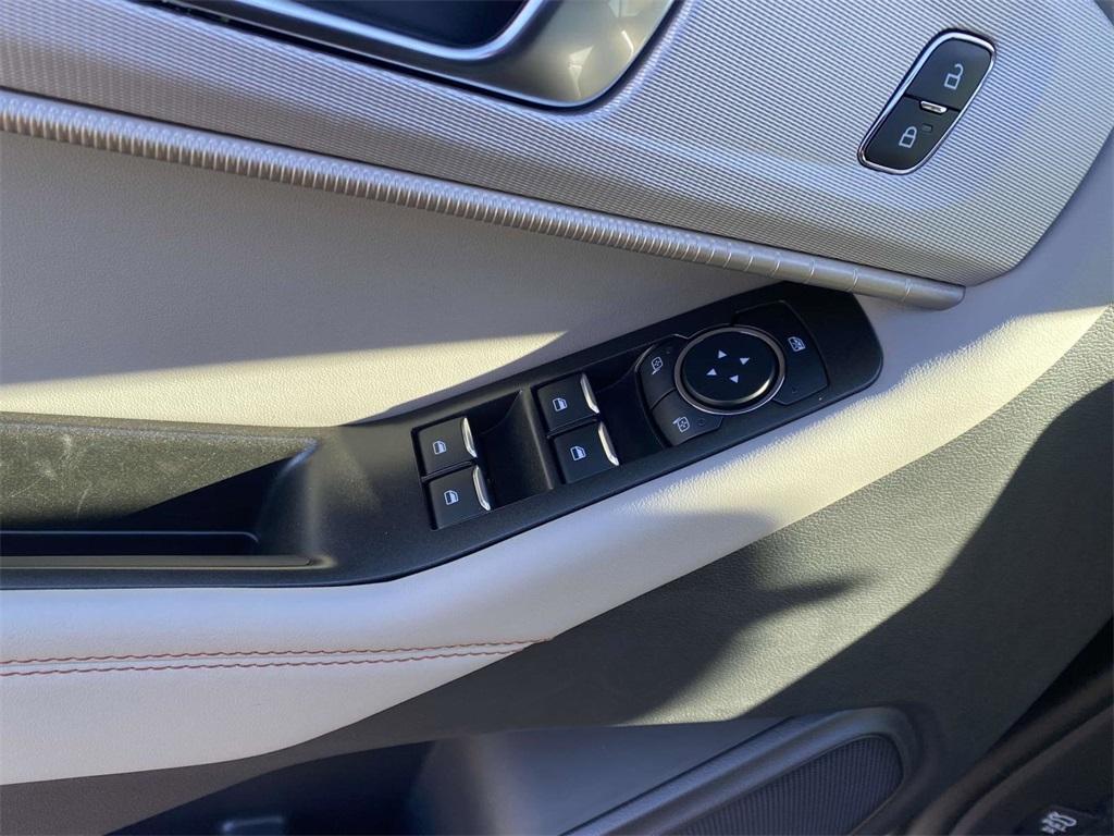 new 2025 Ford Explorer car, priced at $37,995
