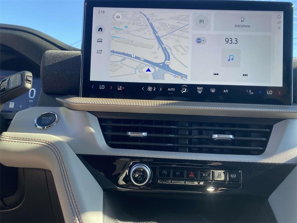 new 2025 Ford Explorer car, priced at $37,995