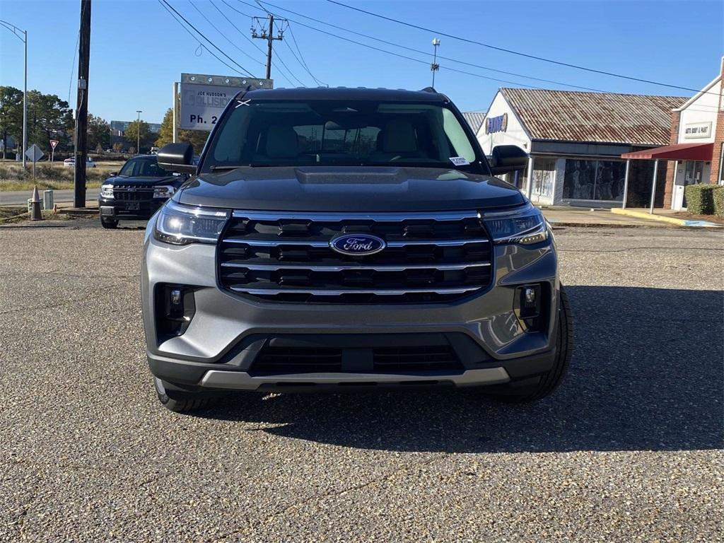 new 2025 Ford Explorer car, priced at $37,995