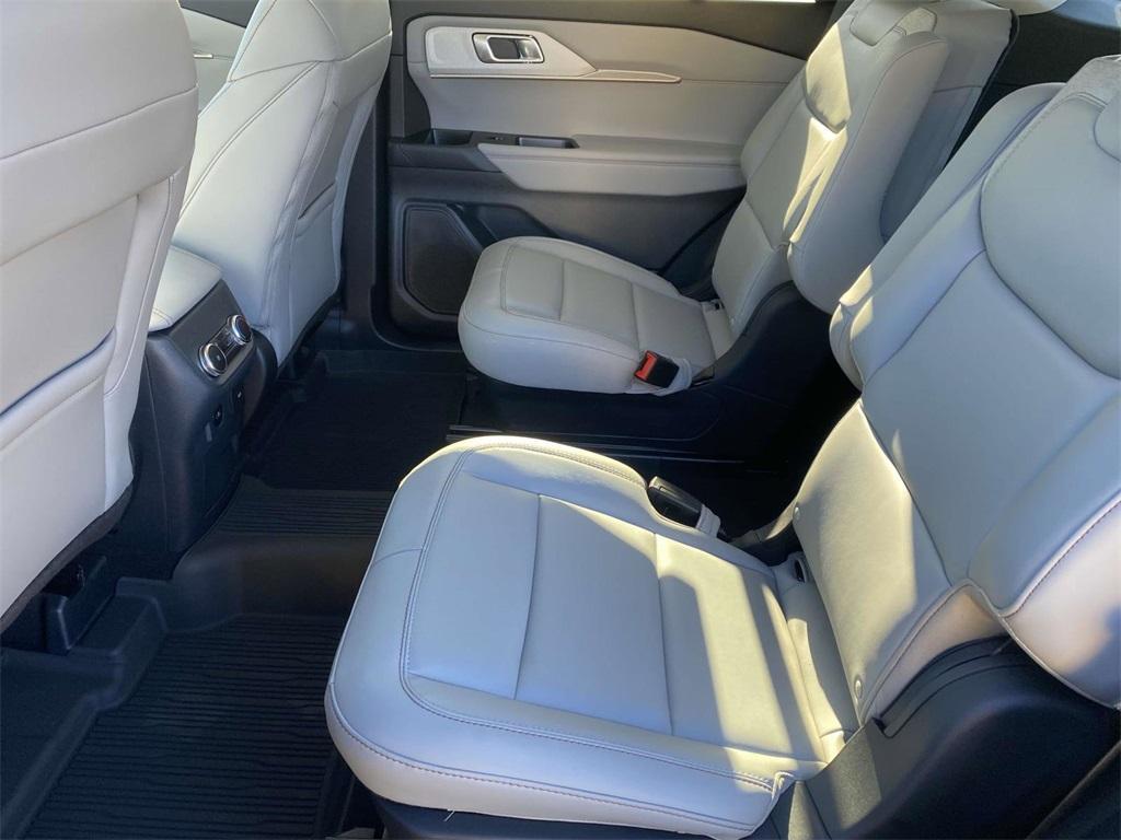 new 2025 Ford Explorer car, priced at $37,995
