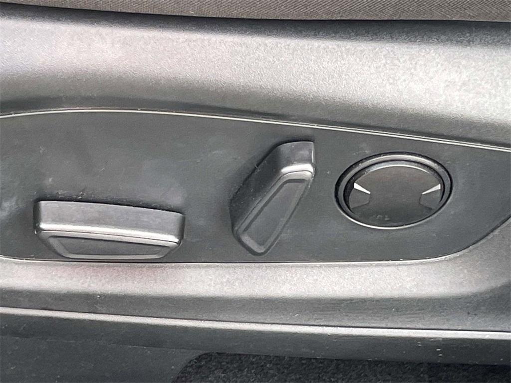 used 2024 Ford Explorer car, priced at $29,999