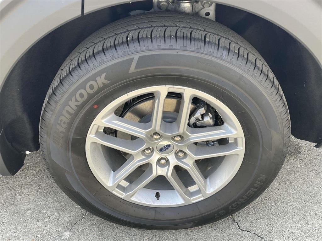 new 2025 Ford Explorer car, priced at $35,672
