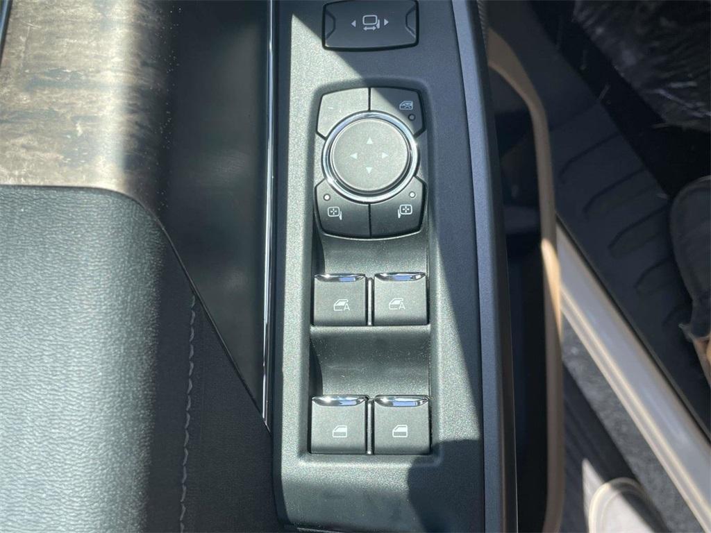 new 2025 Ford F-250 car, priced at $85,478
