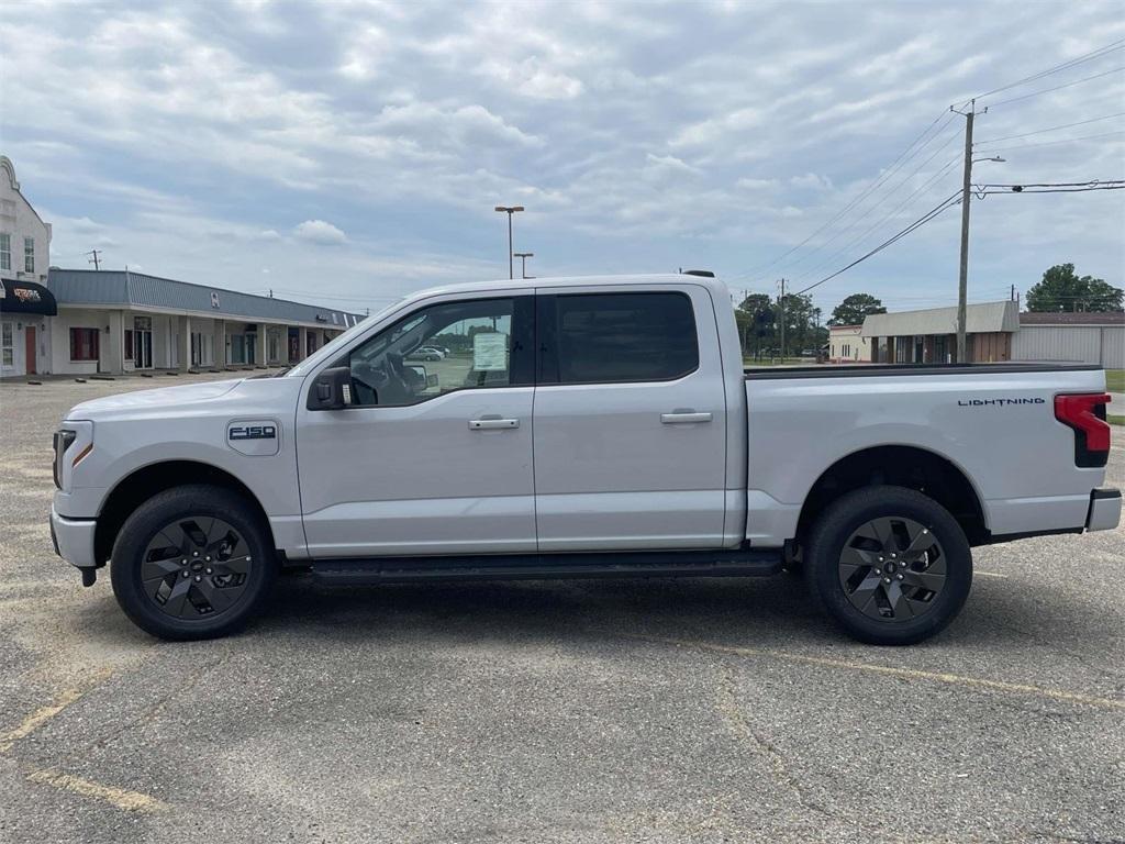 new 2025 Ford F-150 Lightning car, priced at $61,029