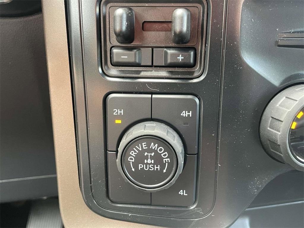 new 2025 Ford F-150 car, priced at $53,073