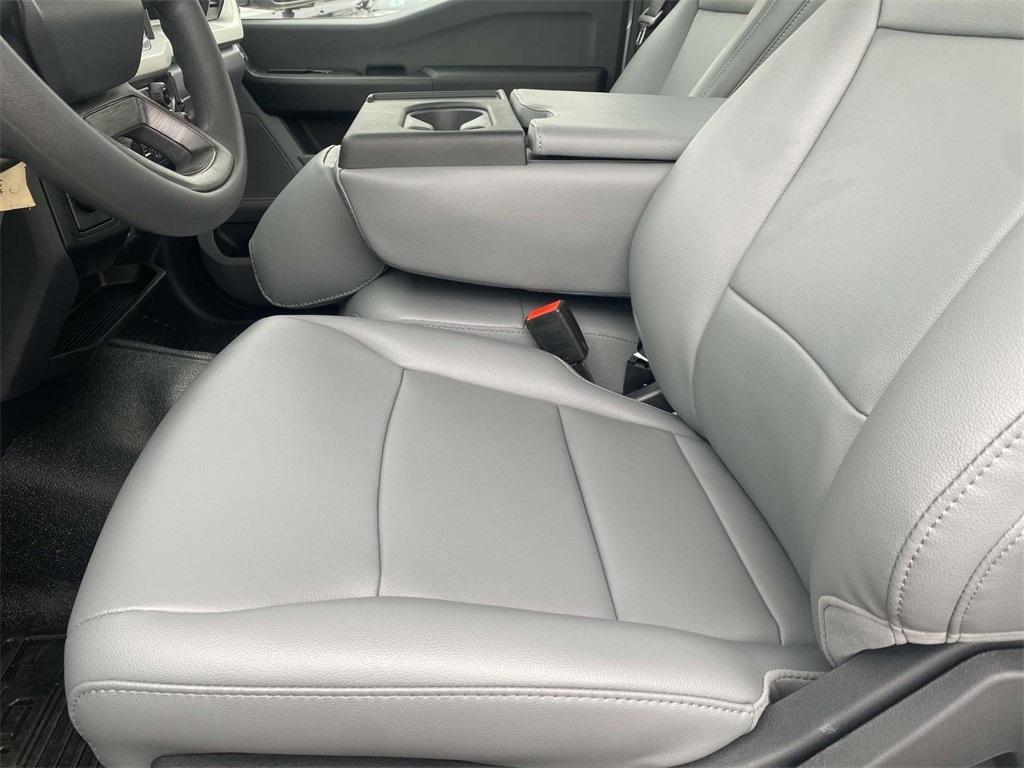 new 2024 Ford F-250 car, priced at $37,395