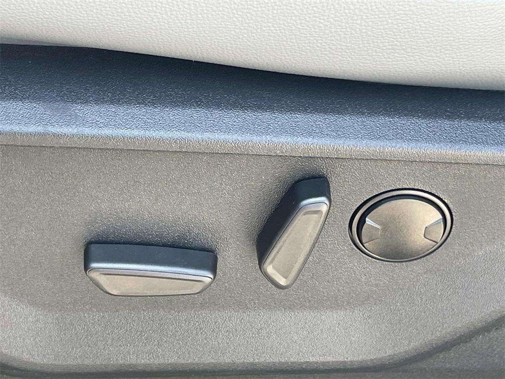 new 2025 Ford F-150 Lightning car, priced at $66,304
