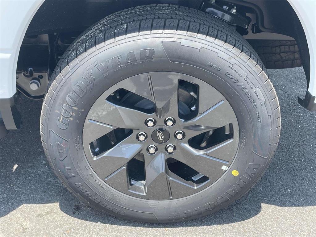 new 2025 Ford F-150 Lightning car, priced at $66,304