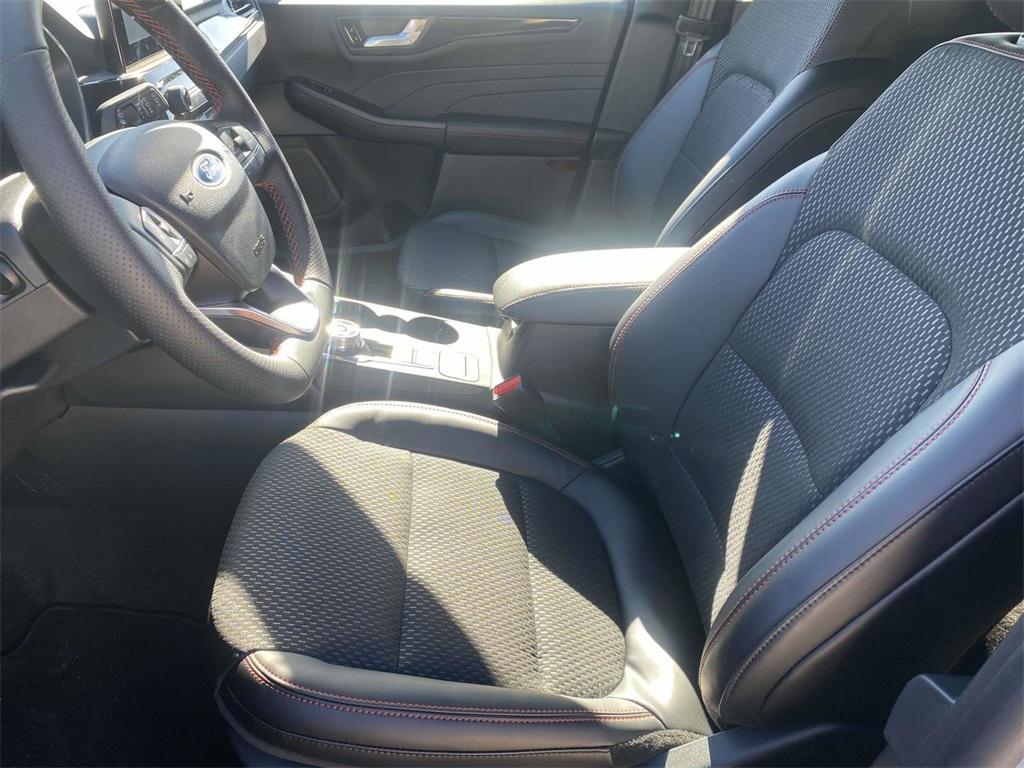 new 2025 Ford Escape car, priced at $28,171