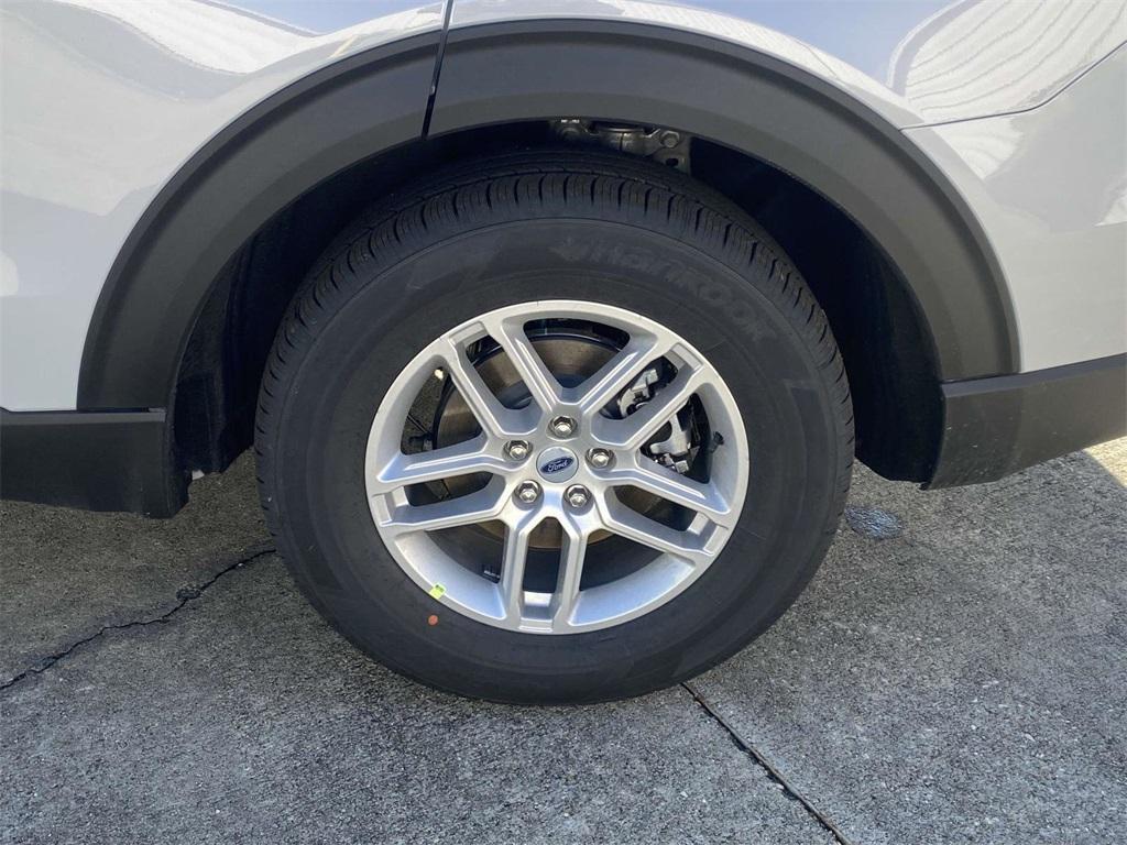 new 2025 Ford Explorer car, priced at $37,790