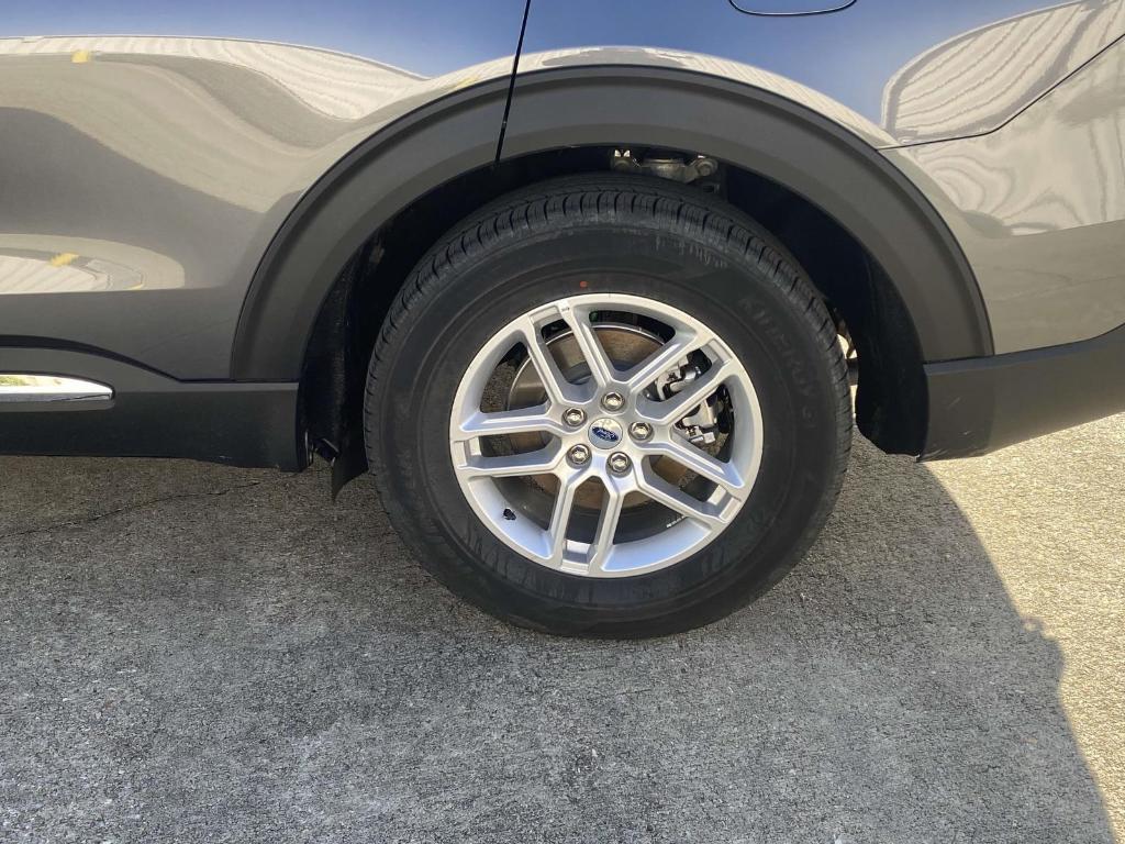 new 2025 Ford Explorer car, priced at $34,241