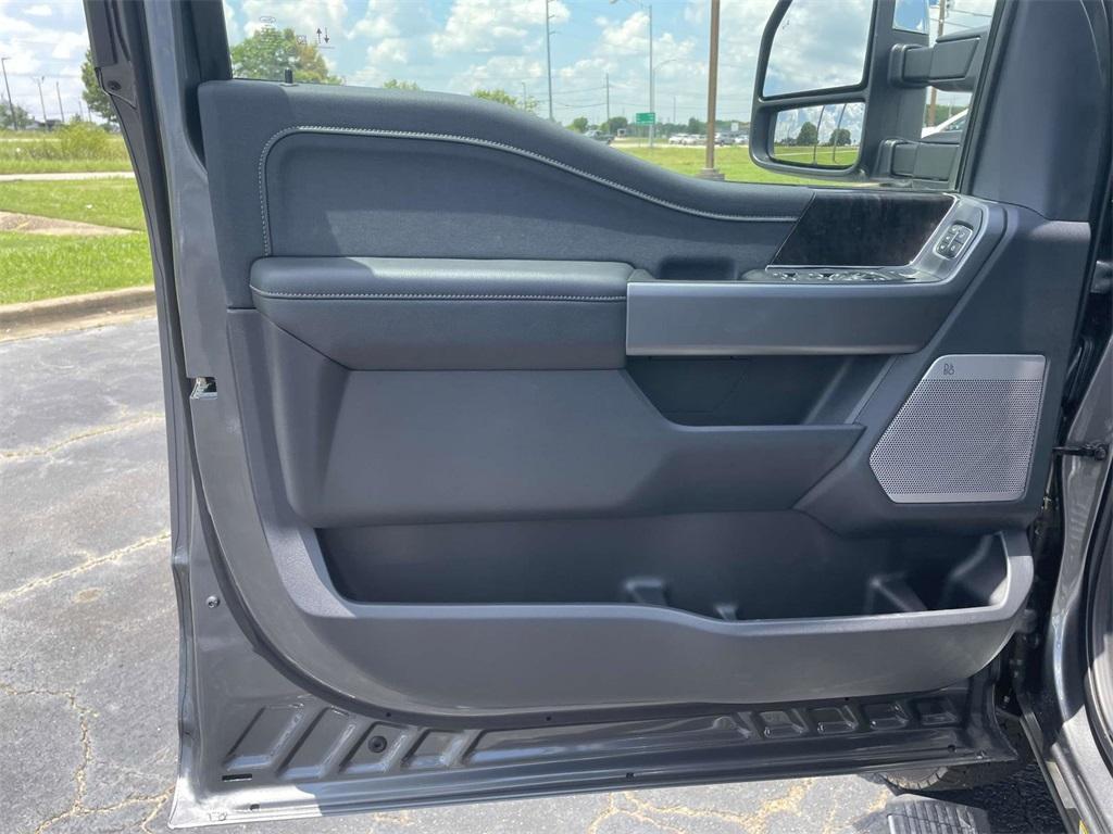 new 2025 Ford F-450 car, priced at $94,875