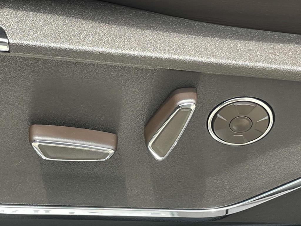 new 2025 Ford F-150 car, priced at $70,802