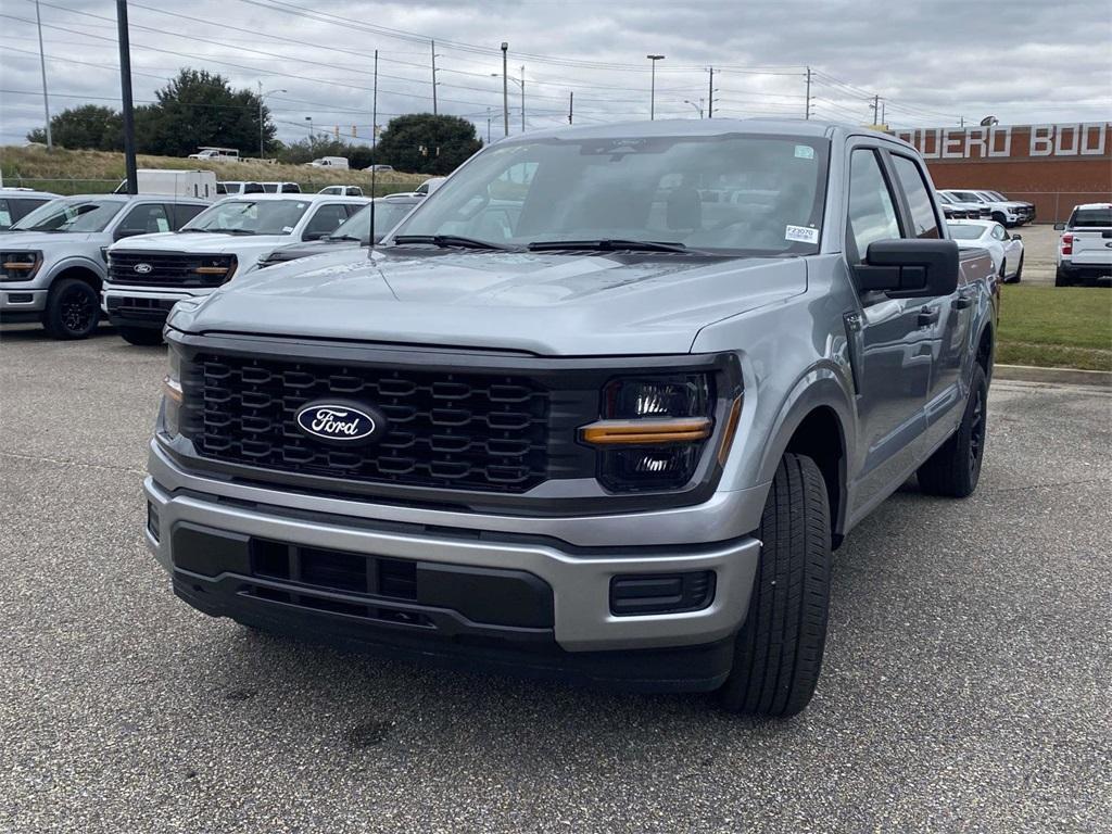 new 2025 Ford F-150 car, priced at $42,695