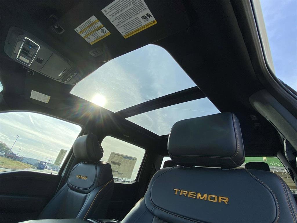 new 2025 Ford F-150 car, priced at $72,394