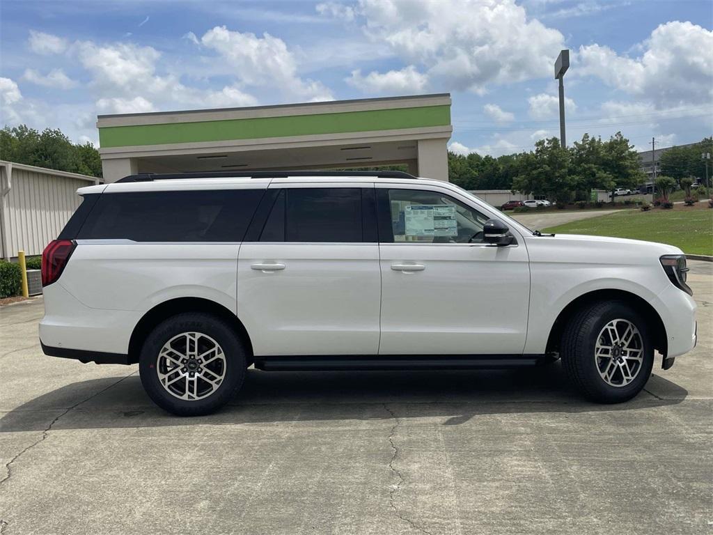 new 2025 Ford Expedition Max car, priced at $70,405