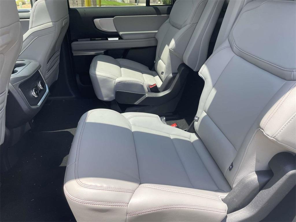 new 2025 Ford Expedition Max car, priced at $70,405