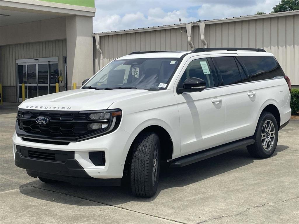 new 2025 Ford Expedition Max car, priced at $70,405