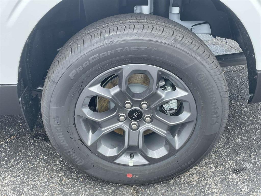 new 2025 Ford Maverick car, priced at $31,412