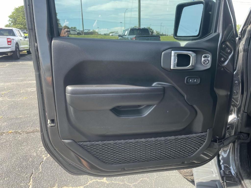 used 2021 Jeep Wrangler Unlimited car, priced at $32,955