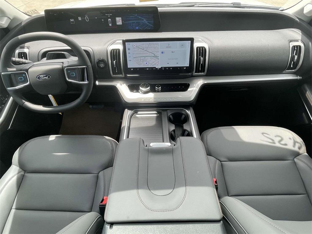 new 2025 Ford Expedition Max car, priced at $71,705