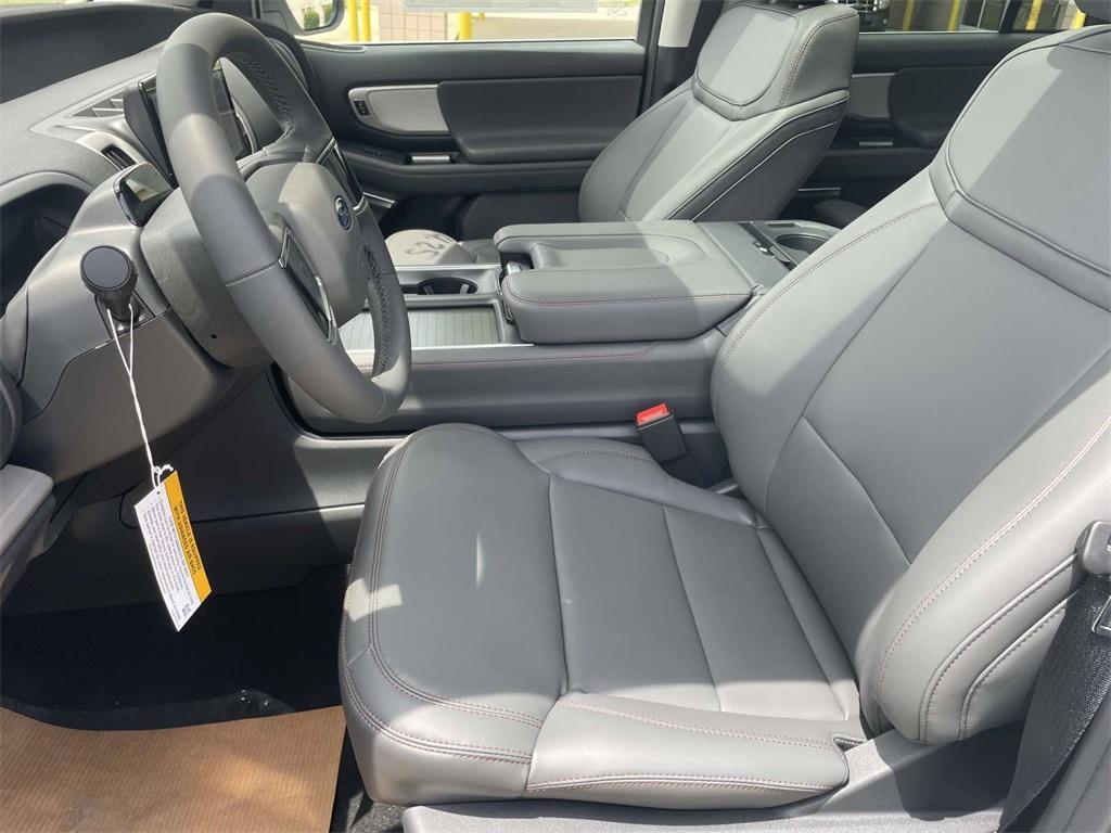 new 2025 Ford Expedition Max car, priced at $71,705