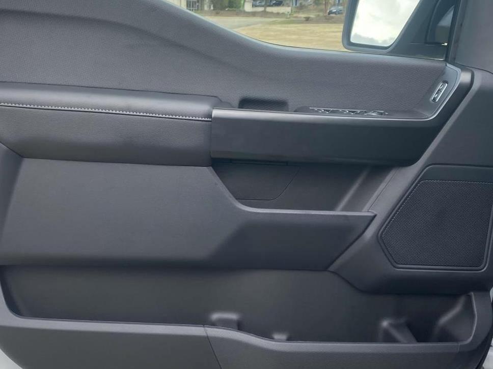 new 2025 Ford F-150 car, priced at $38,995