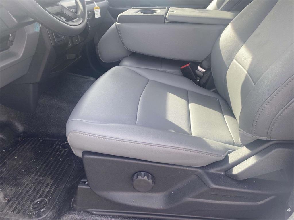 new 2024 Ford F-250 car, priced at $49,995