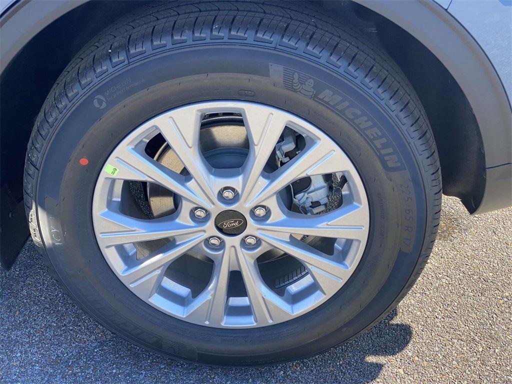 new 2025 Ford Escape car, priced at $27,256
