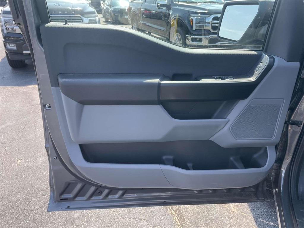 new 2025 Ford F-150 car, priced at $62,595