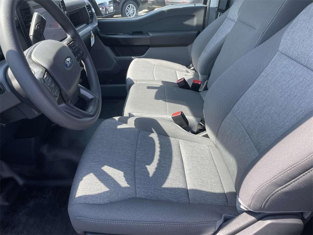 new 2025 Ford F-150 car, priced at $62,595