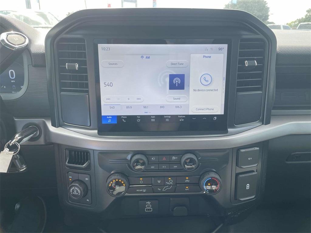 new 2025 Ford F-150 car, priced at $62,595