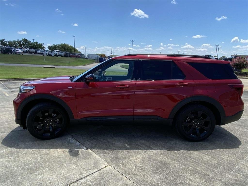 used 2022 Ford Explorer car, priced at $30,867