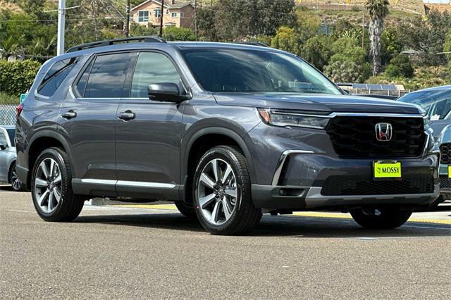 new 2025 Honda Pilot car, priced at $55,465